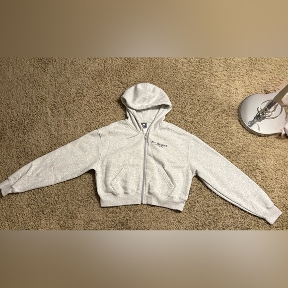 Women’s New Balance Zip Up - Picture 1 of 6